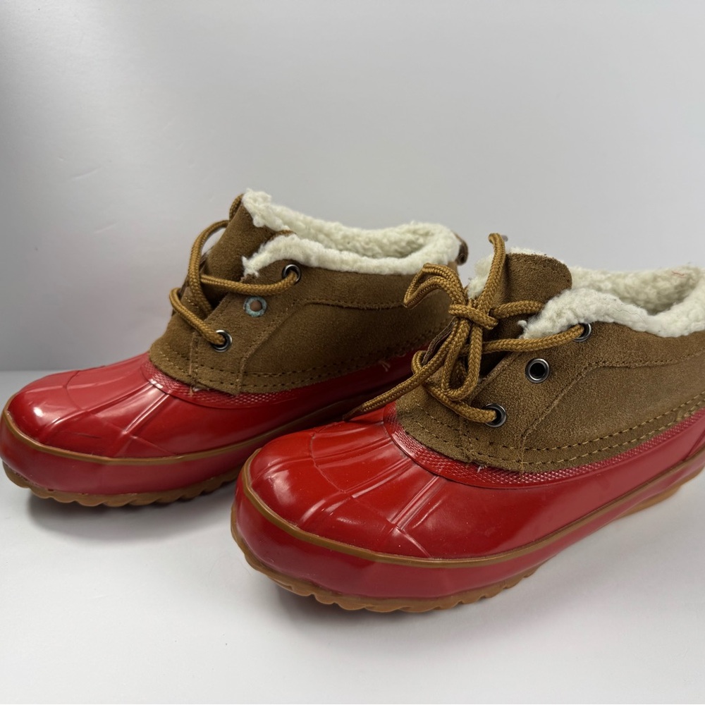 Khombu Red and Brown Women's lined mud Boots size 6